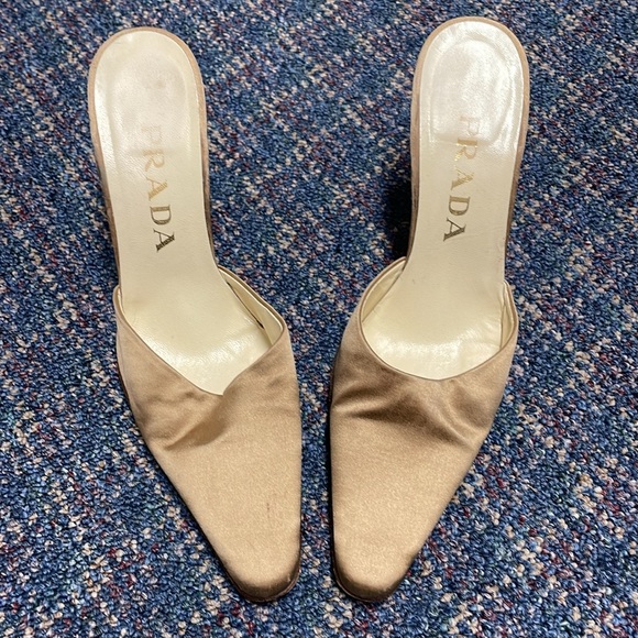 Preloved Prada Mules size 37 - Picture 4 of 17